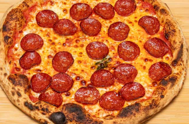 Let's Eat Pizza Castle Hill
